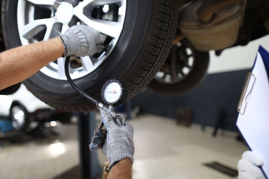 Revisión precompra de un coche Beneficios, proceso y checklist esencial - Perita Tu Coche